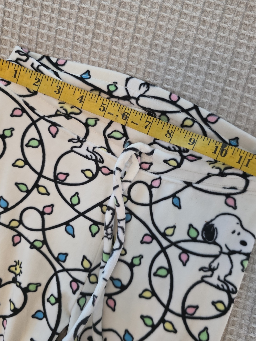American Eagle SNOOPY Pajama Pants - Picture 6 of 7